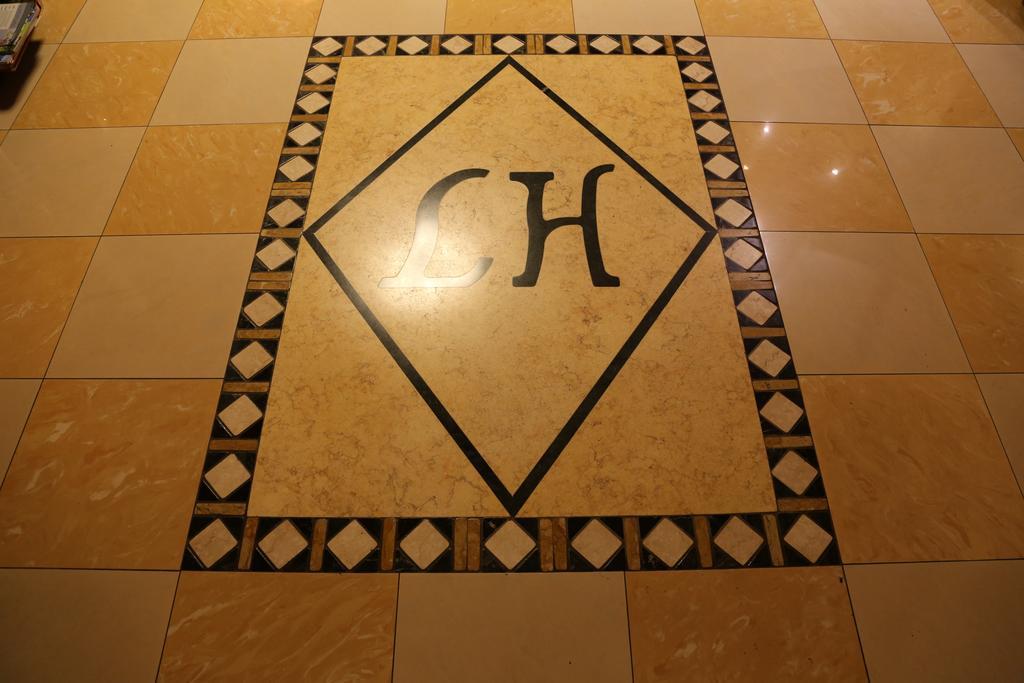 Hotel Lenotel Bagian luar foto