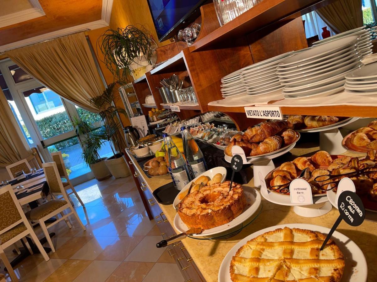 Hotel Lenotel Bagian luar foto