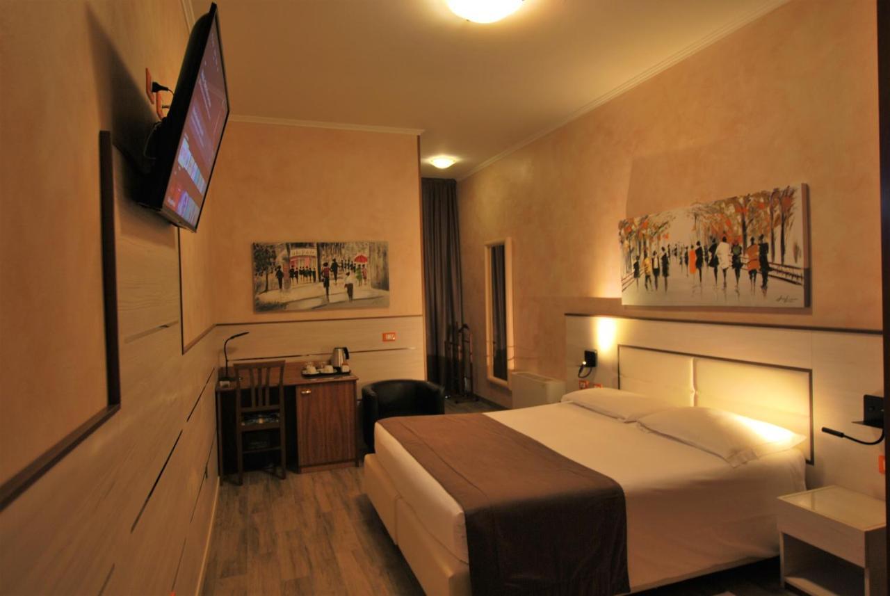 Hotel Lenotel Bagian luar foto