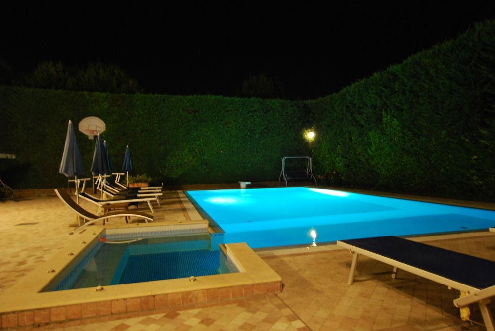 Hotel Lenotel Bagian luar foto